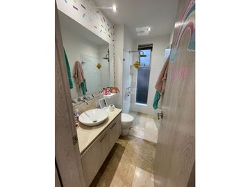 Se vende apartamento en Cali Barrio Cristales JV - JPG (W7983911)