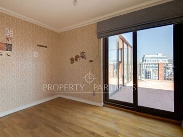 Penthouse dúplex con piscina privada en EL Golf