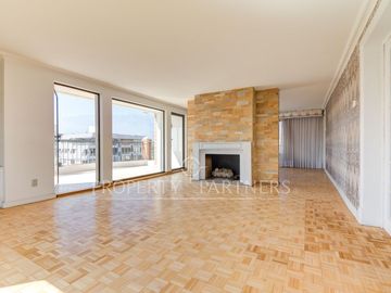 Penthouse dúplex con piscina privada en EL Golf