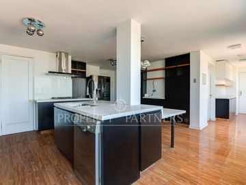 Penthouse dúplex con piscina privada en EL Golf