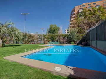 Penthouse dúplex con piscina privada en EL Golf