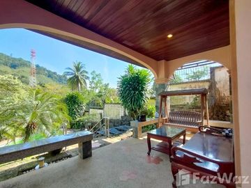 3 bedrooms with private swimming pool