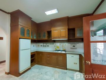 3 bedrooms with private swimming pool