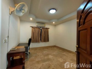 3 bedrooms with private swimming pool