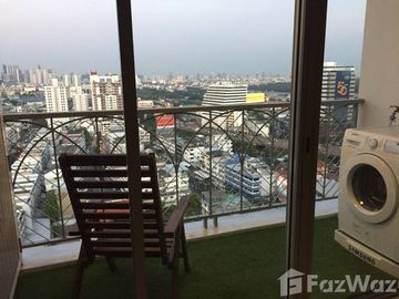 2 Bedroom Condo for sale at The Complete Narathiwat