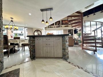 APARTAMENTO EN VENTA UBICADO EN MEDELLIN SECTOR LAURELES