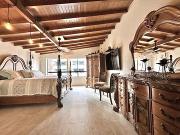 APARTAMENTO EN VENTA UBICADO EN MEDELLIN SECTOR LAURELES