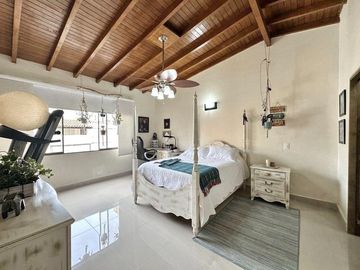 APARTAMENTO EN VENTA UBICADO EN MEDELLIN SECTOR LAURELES