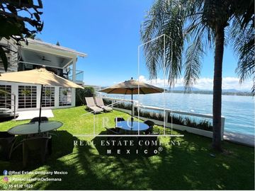 Casa en venta a orilla del lago! Gana +80mil mensuales si la rentas