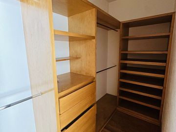 Moderna Casa en Fraccionamiento Puerta de Hierro Dentro de Coto