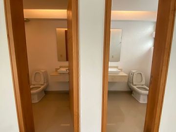 Moderna Casa en Fraccionamiento Puerta de Hierro Dentro de Coto
