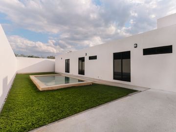 CASA EN VENTA EN MÉRIDA, BELLAVISTA DZITYÁ, UN PISO Y 3 HABITACIONES.