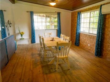 VENTA DE CASA EN CORONADO HERMOSA Y CON PISCINA