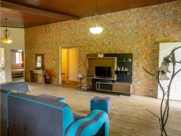 VENTA DE CASA EN CORONADO HERMOSA Y CON PISCINA