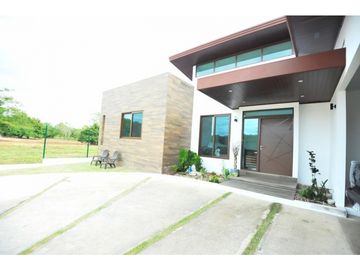 PENONOME / SANTA MARIA VIA LA PINTADA /800 M2/ LINEA BLANCA  / TERRAZA