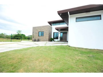PENONOME / SANTA MARIA VIA LA PINTADA /800 M2/ LINEA BLANCA  / TERRAZA