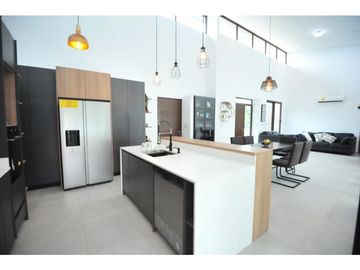 PENONOME / SANTA MARIA VIA LA PINTADA /800 M2/ LINEA BLANCA  / TERRAZA