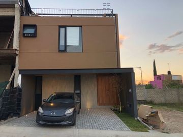 Casa  en Capital norte, Valle imperial