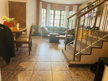 HERMOSO DUPLEX MUY LUMINOSO EN QUILMES OESTE
