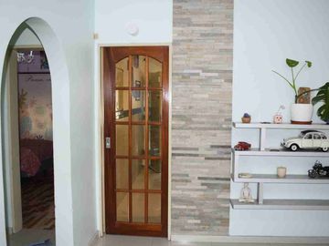 Venta Casa 4 Amb con Jardin y Pileta Luis Guillon