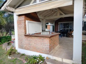 Venta Casa 6 Ambientes Pileta Quincho Monte Grande