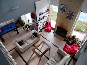 Venta Casa 6 Ambientes Pileta Quincho Monte Grande