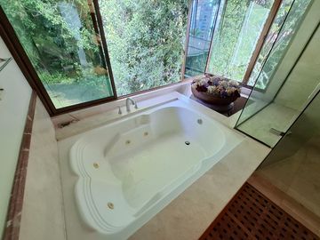 CASA EN VENTA UBICADA EN EL POBLADO SECTOR ALTOS DEL POBLADO