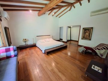 CASA EN VENTA UBICADA EN EL POBLADO SECTOR ALTOS DEL POBLADO