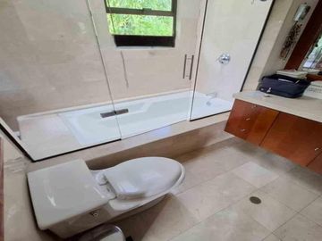 CASA EN VENTA UBICADA EN EL POBLADO SECTOR ALTOS DEL POBLADO