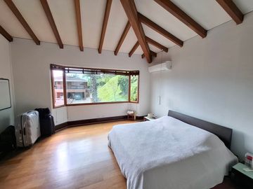 CASA EN VENTA UBICADA EN EL POBLADO SECTOR ALTOS DEL POBLADO