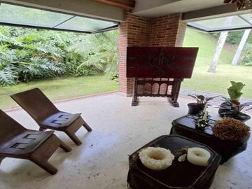 CASA EN VENTA UBICADA EN EL POBLADO SECTOR ALTOS DEL POBLADO