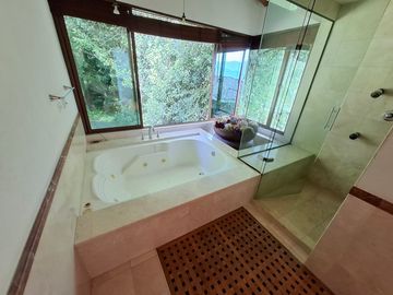 CASA EN VENTA UBICADA EN EL POBLADO SECTOR ALTOS DEL POBLADO