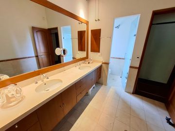 CASA EN VENTA UBICADA EN EL POBLADO SECTOR ALTOS DEL POBLADO
