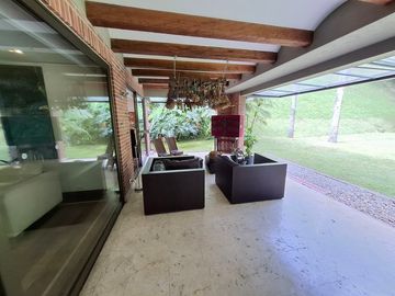 CASA EN VENTA UBICADA EN EL POBLADO SECTOR ALTOS DEL POBLADO