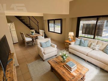 PH 3 ambientes - 2 domitorios - Cochera - Villa Ariza - Ituzaingó Norte