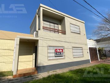 PH 3 ambientes - 2 domitorios - Cochera - Villa Ariza - Ituzaingó Norte