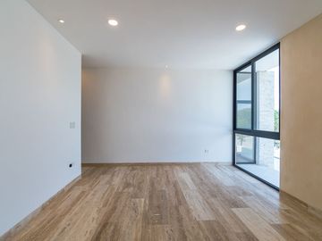 Venta de casa con 3 habitaciones en Privada Residencial Tamara