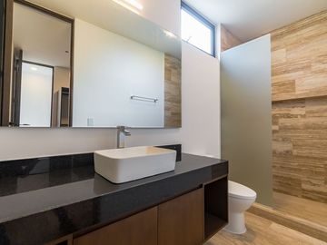 Venta de casa con 3 habitaciones en Privada Residencial Tamara