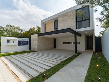 Venta de casa con 3 habitaciones en Privada Residencial Tamara