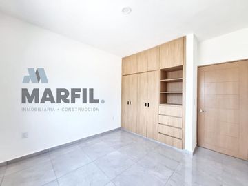 Venta de Casa de 4 Recámaras, 1 en planta baja, al Norte de Villa de Álvarez