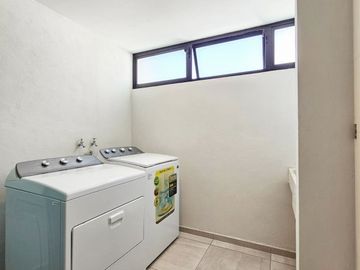 Venta de Departamentos en Coto Privado, con Casa Club en Colima Centro