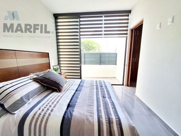 Venta de Casa de 3 Recámaras en Coto Privado con Alberca en Colima Centro