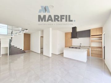 Venta de Casa con Habitación en planta baja al Norte de Villa de Álvarez Colima