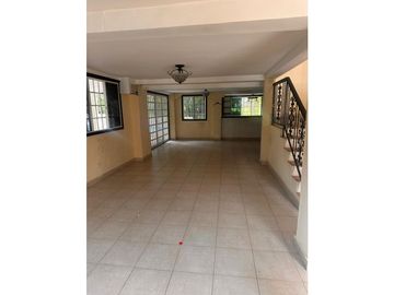 VENTA DE CASA EN ALBROOK, PRECIO NEGOCIABLE