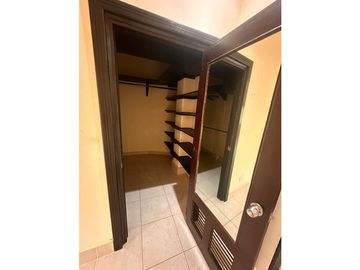 VENTA DE CASA EN ALBROOK, PRECIO NEGOCIABLE