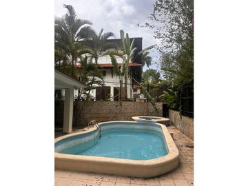 VENTA DE CASA EN ALBROOK, PRECIO NEGOCIABLE
