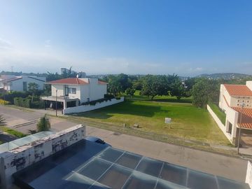 Casa en Fraccionamiento en Paraíso Country Club Emiliano Zapata - LLR-139-Fr