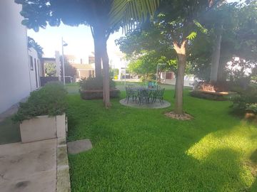 Casa en Fraccionamiento en Paraíso Country Club Emiliano Zapata - LLR-139-Fr