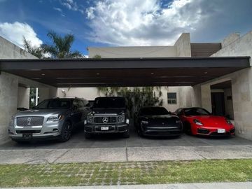 Casa en Fraccionamiento en Paraíso Country Club Emiliano Zapata - LLR-139-Fr