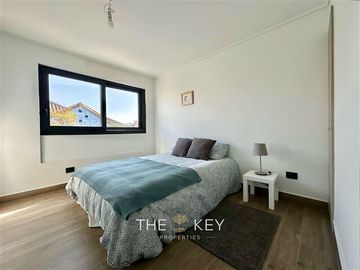 Departamento en Venta en Alférez Real - Miguel Claro